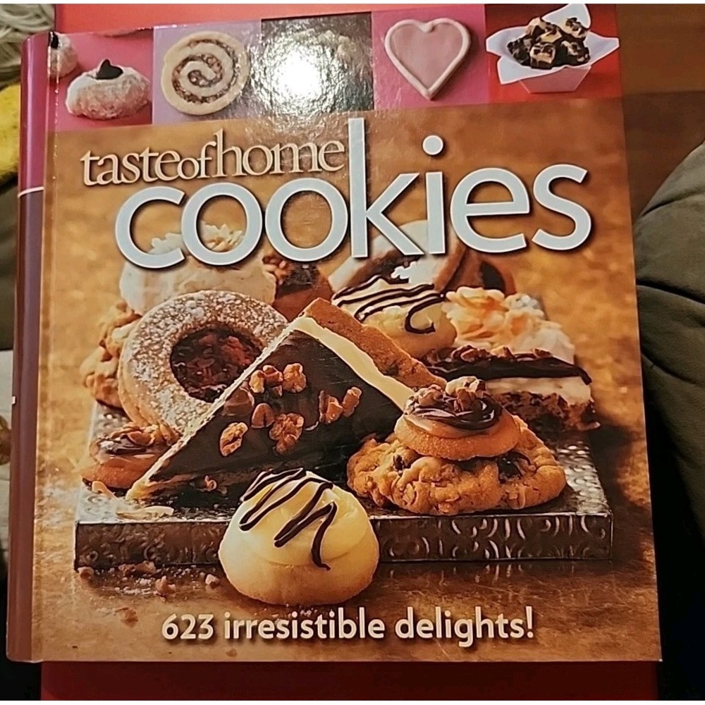Tasts of Home: Cookies 623 Irresistible Delights